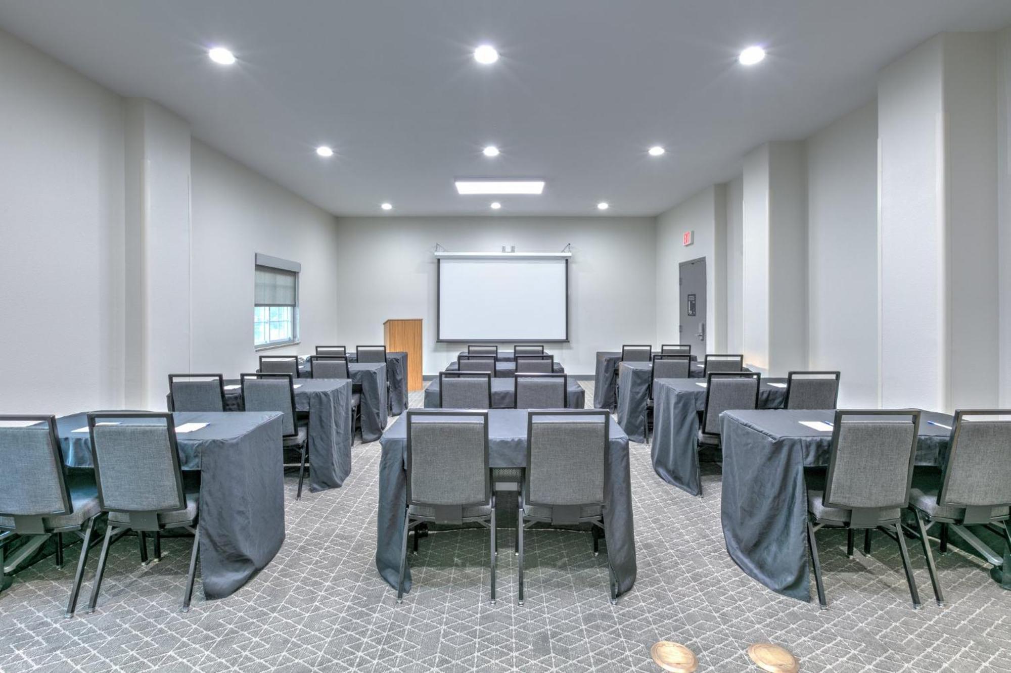 Candlewood Suites Lake Jackson By Ihg Exterior photo