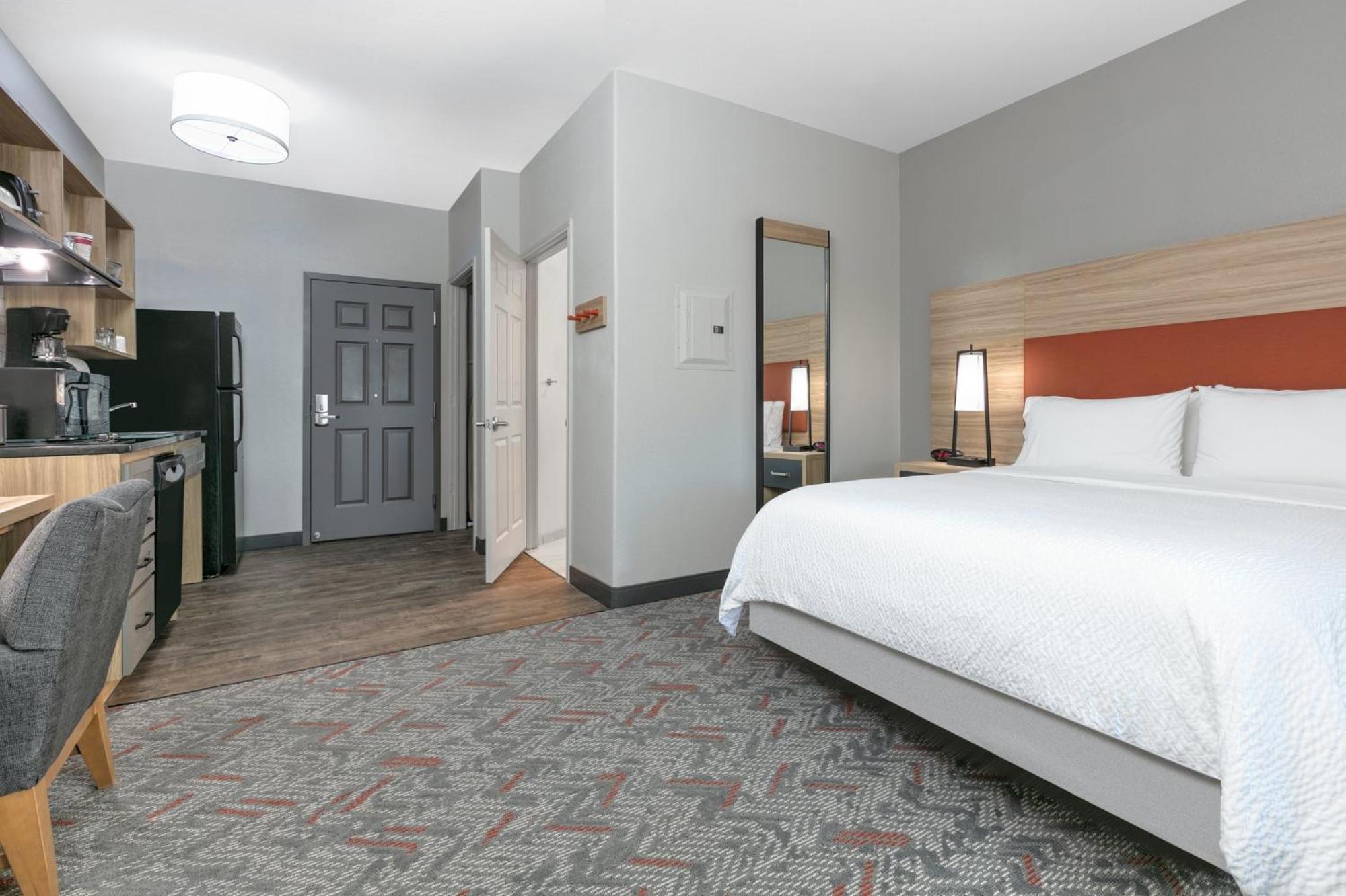 Candlewood Suites Lake Jackson By Ihg Exterior photo